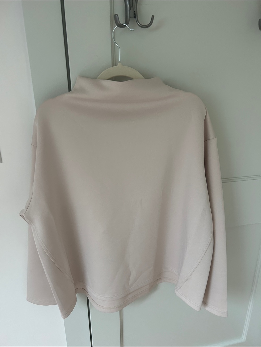 ADAY Like a Boss Pullover Sand